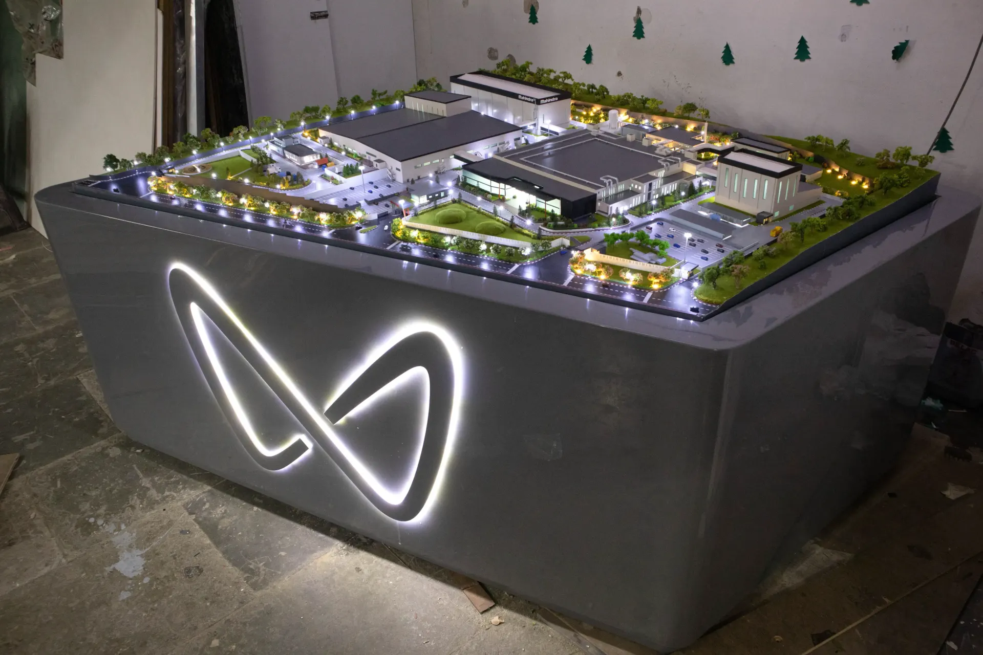 Plant Miniature
                                Model